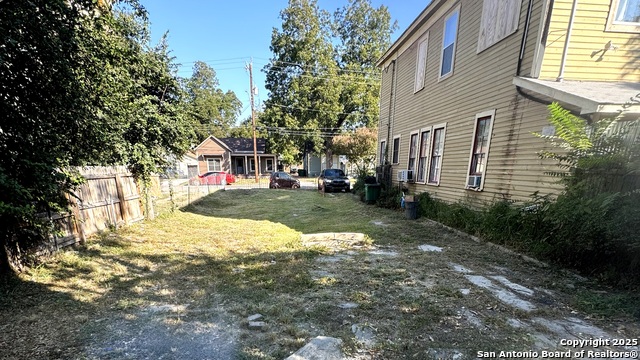 710 Marshall St Property Photo 2