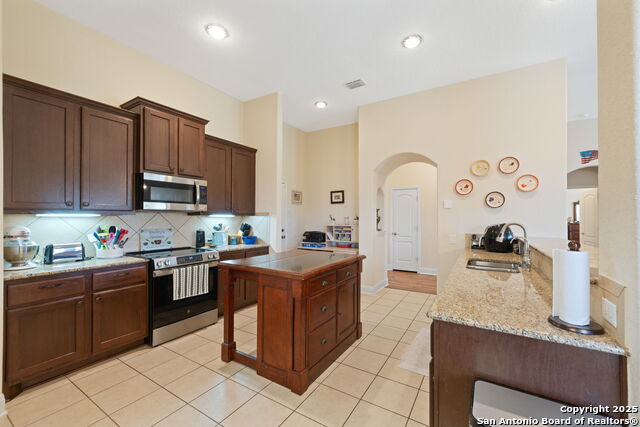 6963 Hallie Heights Property Photo 18