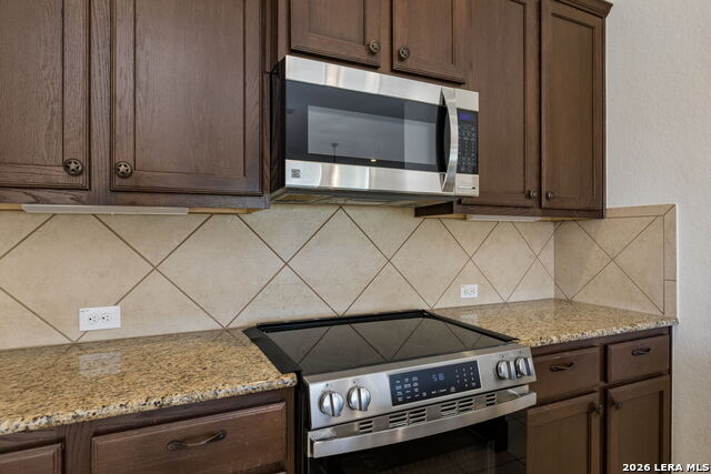 6963 Hallie Heights Property Photo 23