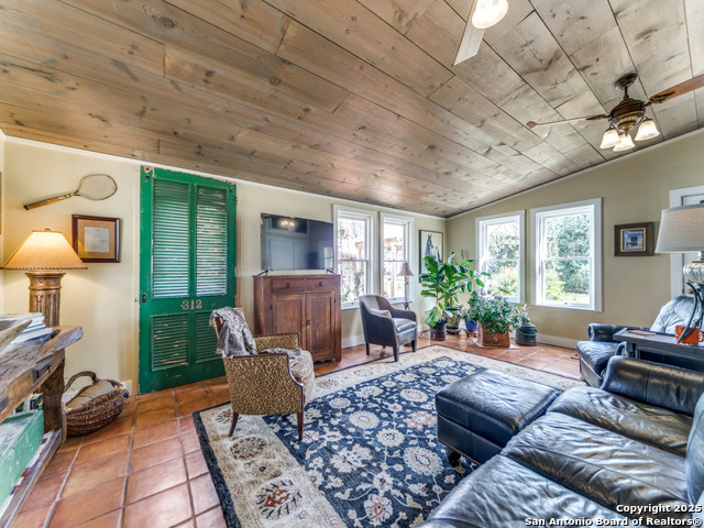 126 Idlewilde Blvd Property Photo 14