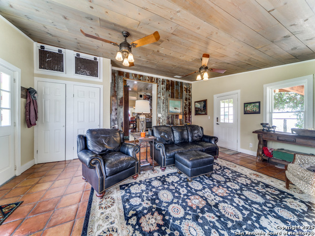 126 Idlewilde Blvd Property Photo 16