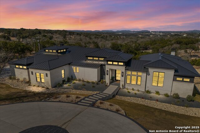 122 Peach Springs Property Photo