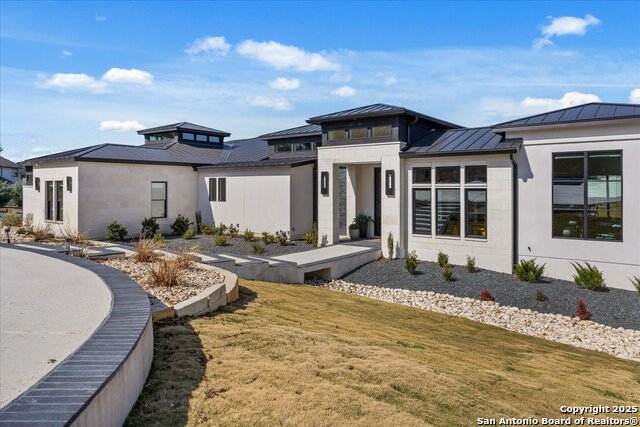 122 Peach Springs Property Photo 1