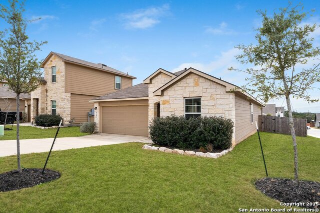 5604 Chase Falls Property Photo 4