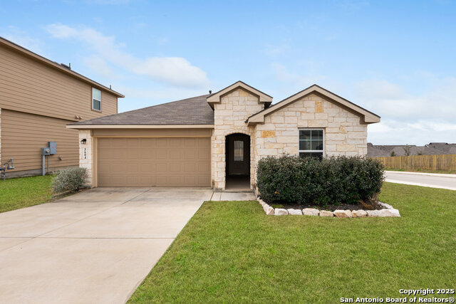 5604 Chase Falls Property Photo 5