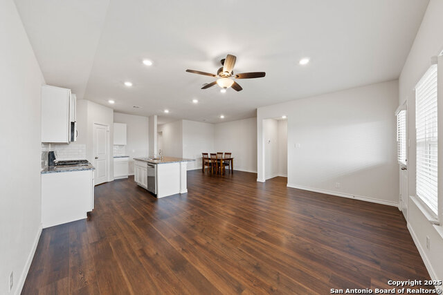 5604 Chase Falls Property Photo 8