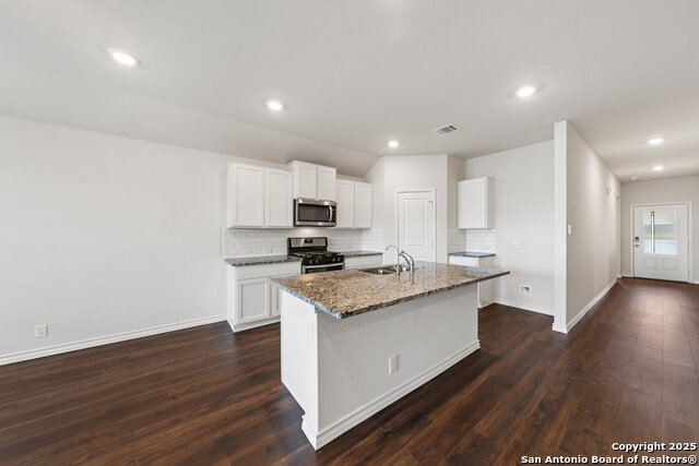 5604 Chase Falls Property Photo 12