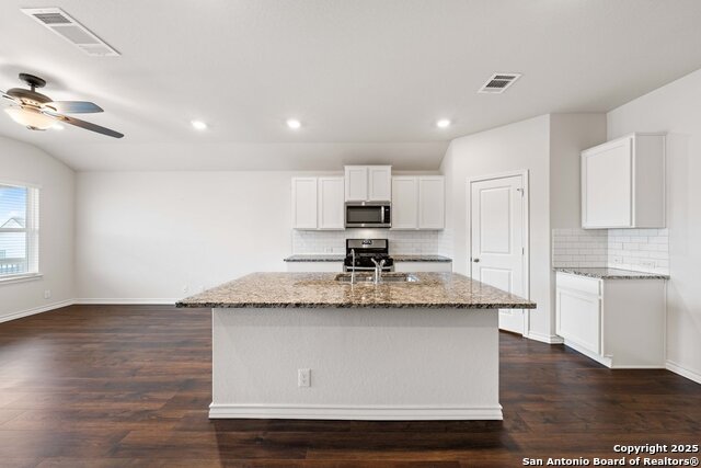 5604 Chase Falls Property Photo 15