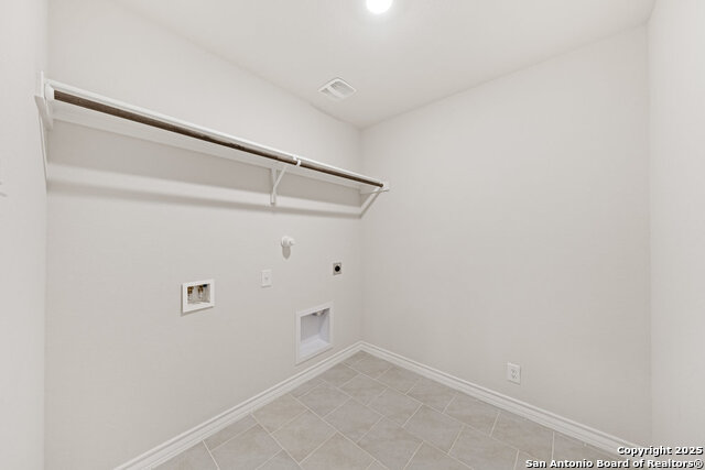 5604 Chase Falls Property Photo 24