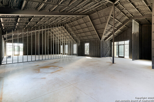17206 Blanco Rd Property Photo 7