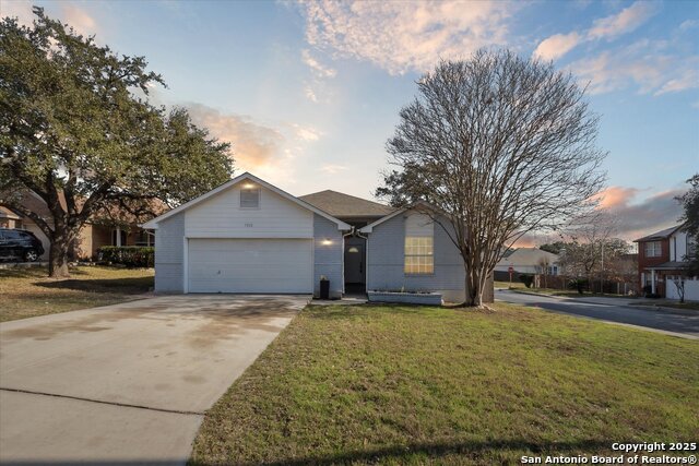 7402 Winter Sky Property Photo