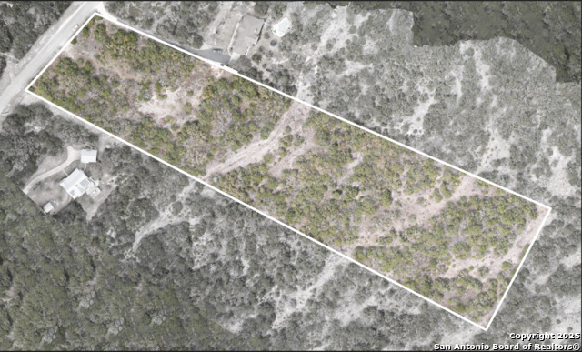 Undefined Property Photo 1