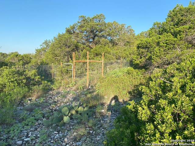 Undefined Property Photo 18