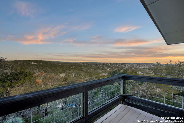 903 BUMELIA DR Property Photo 1