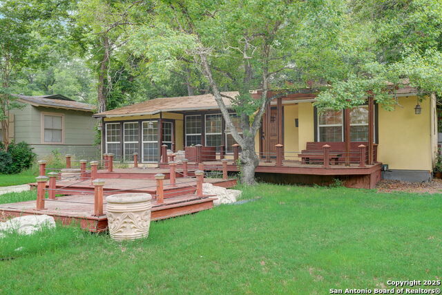 439 Devonshire Dr Property Photo 1