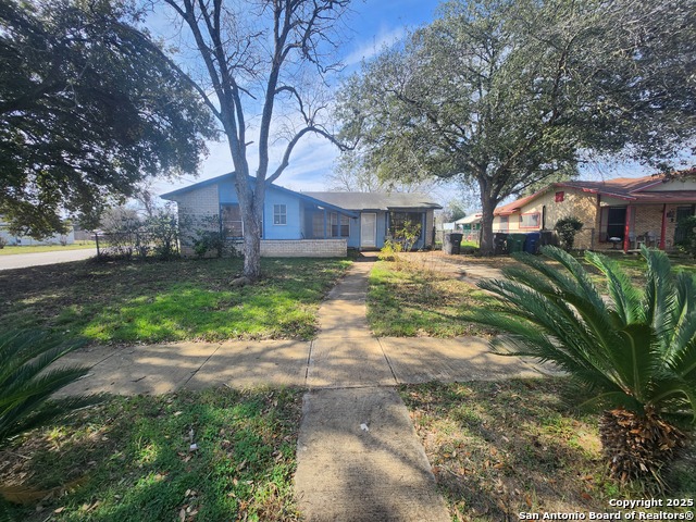 9423 Rhoda Ave Property Photo