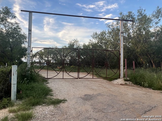 10477 Briggs Property Photo 1