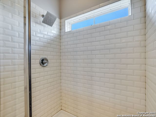 926 Martin Luther King Dr Property Photo 19