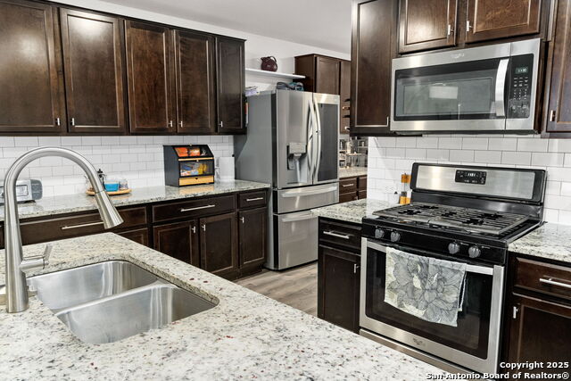 10015 Moon Shine Property Photo 12