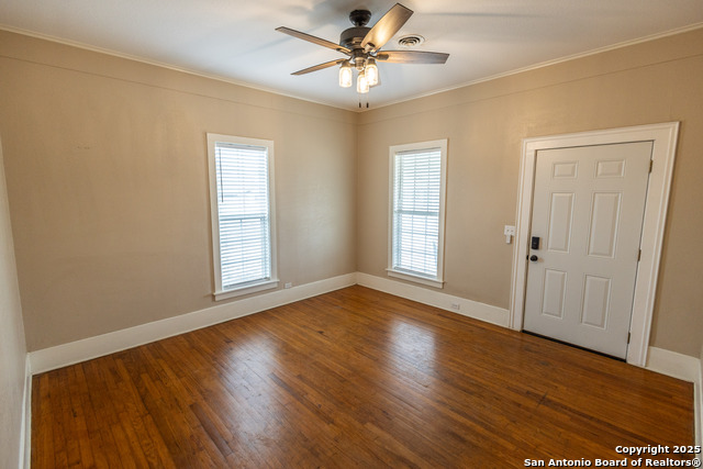 219 S Pickford Property Photo 9