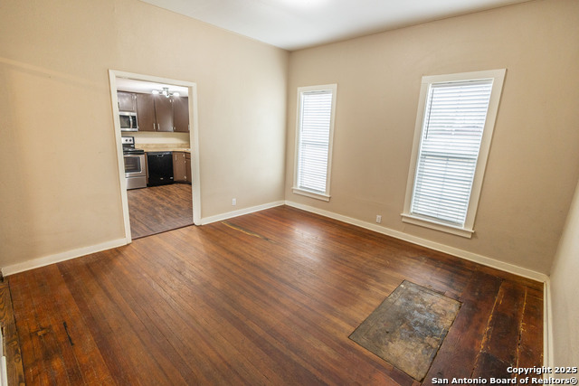 219 S Pickford Property Photo 13