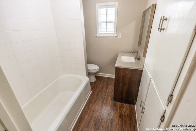 219 S Pickford Property Photo 14