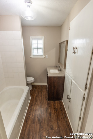 219 S Pickford Property Photo 16