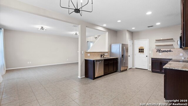 431 Harvest Pt Property Photo 1