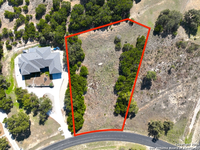 344 Scarlet Ct Property Photo 4