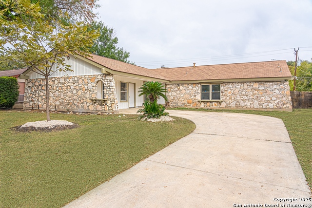 5251 Cerro Vista Property Photo