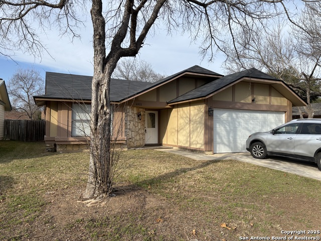 6911 Sunshine Tree Dr Property Photo