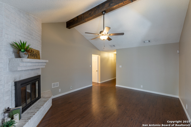 8627 Pendragon St Property Photo 4