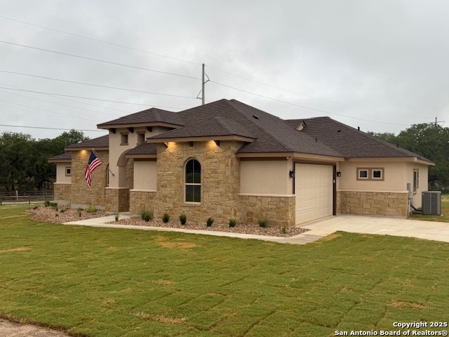 101 Hondo Ridge Property Photo 1