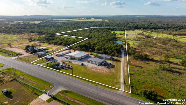 10034 Us Highway 290 Property Photo
