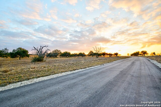 -- Oryx View Dr. Property Photo 10