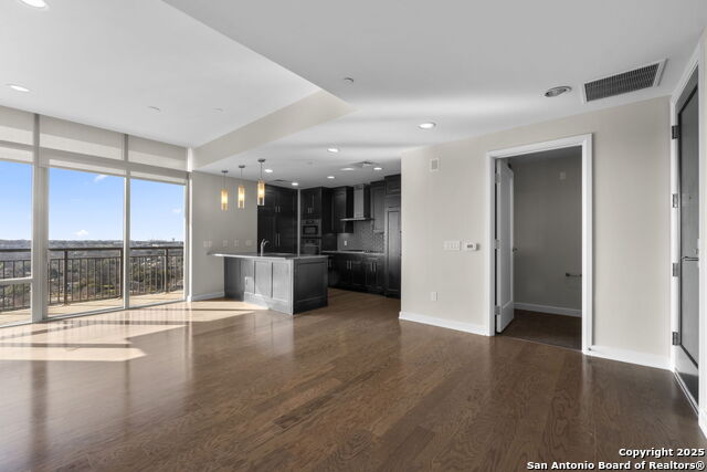 4242 Broadway Property Photo 1