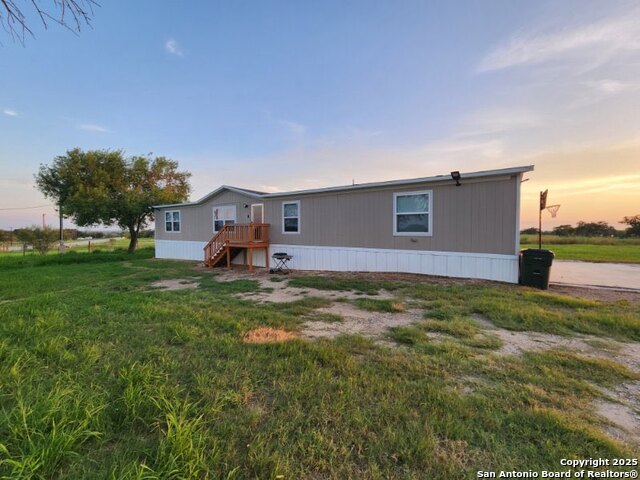 11903 N State Highway 123 Property Photo 5