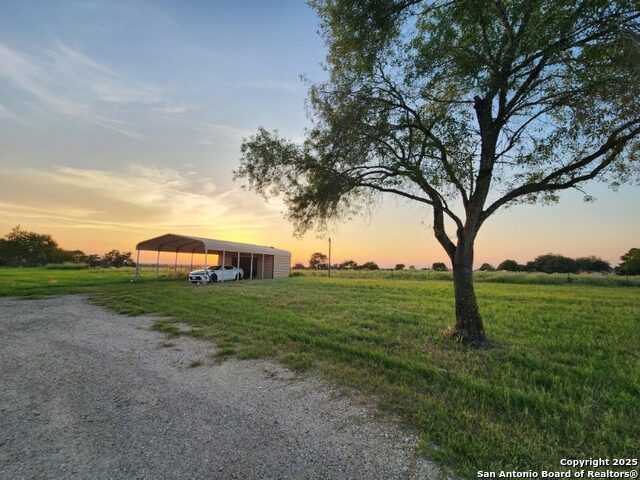 11903 N State Highway 123 Property Photo 6