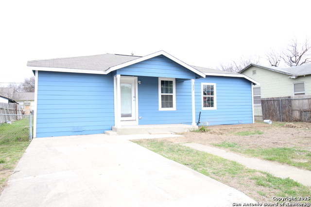 255 Rollins Ave. Property Photo 2