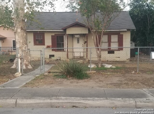 1718 Amanda St Property Photo