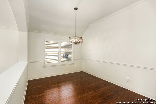 9506 Basket Elm Property Photo 9