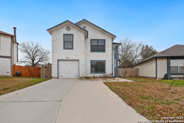 7806 Larcrest Ln Property Photo 2