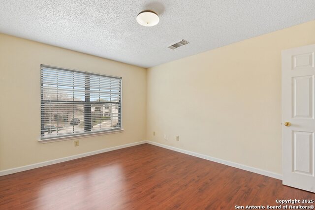 7806 Larcrest Ln Property Photo 17