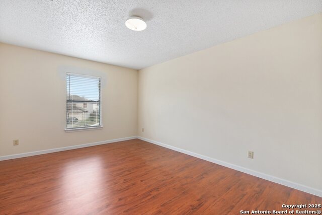 7806 Larcrest Ln Property Photo 20