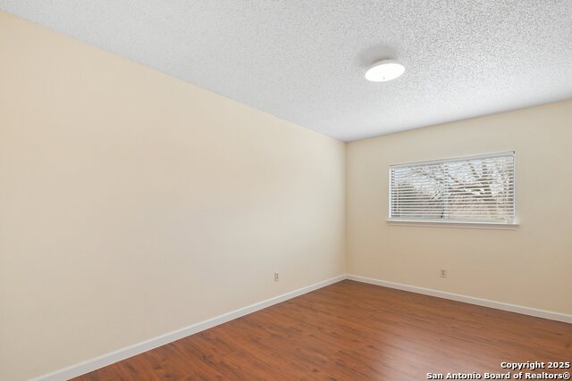 7806 Larcrest Ln Property Photo 24