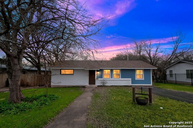 2905 Rogge Lane Property Photo 1