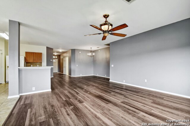 15702 Turfway Park Property Photo 6