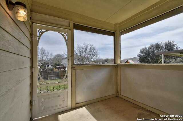 15702 Turfway Park Property Photo 23