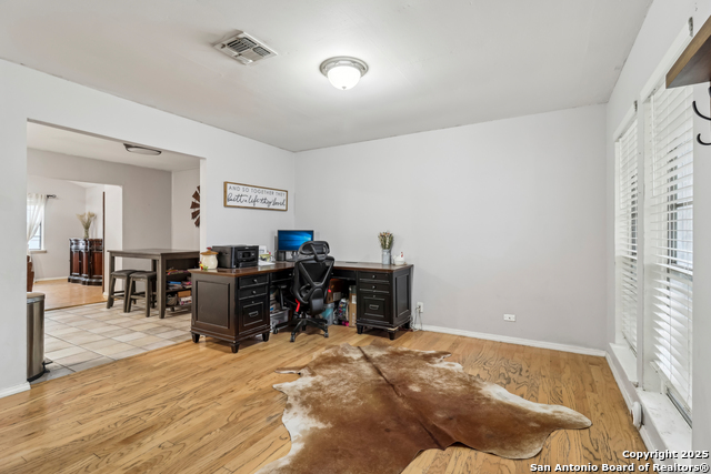 11221 Lone Shadow Trail Property Photo 15