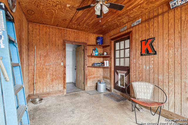 11221 Lone Shadow Trail Property Photo 25